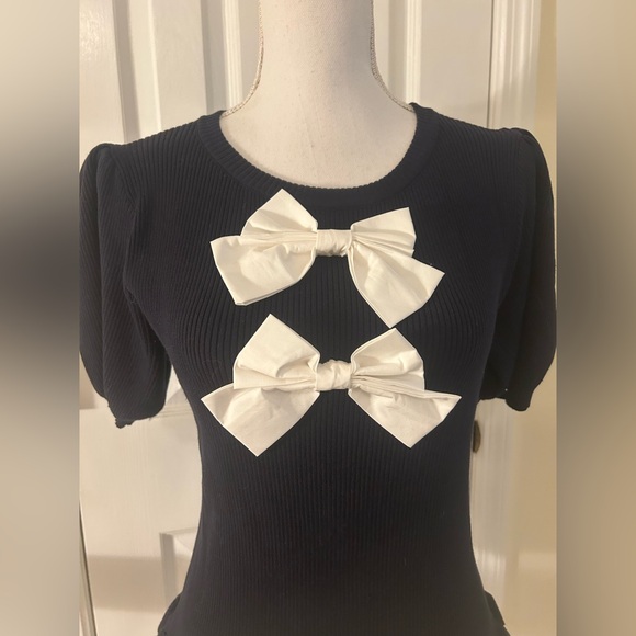 Voy Knit Top with Bow Embellishment NWOT! - Picture 7 of 12